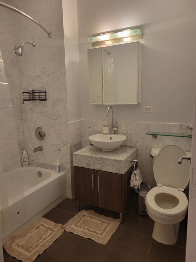 Street Apartment- Near World Trade Center, Ferry, South Street Seaport * Nueva York